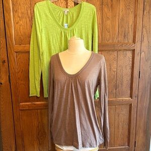 OLD NAVY⭐️NWT⭐️Lot of 2 Long Sleeve Tops - Green and Brown💚both Women’s MEDIUM